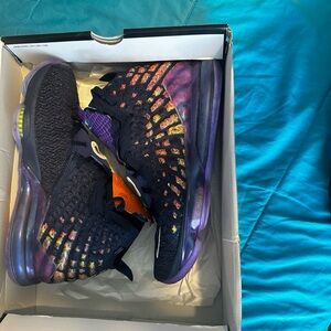 Men's Athletic Basketball Shoes - Black & Purple